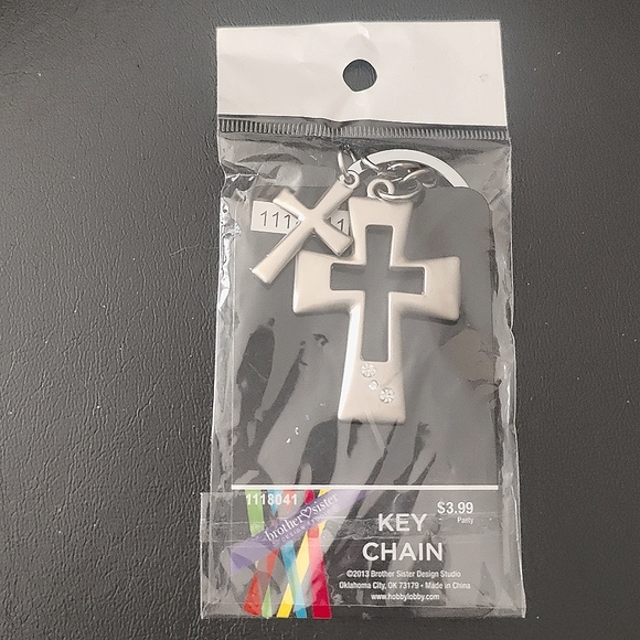 Silver Two Cross Keychain - Picture 2 of 4